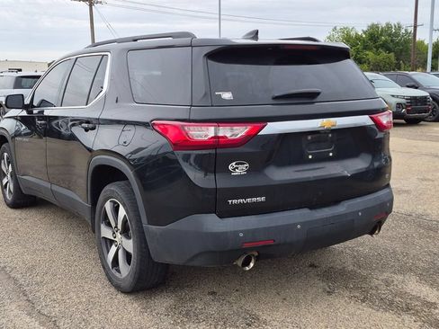 Used 2019 Chevrolet Traverse LT w/ LT Premium Package FWD image 4