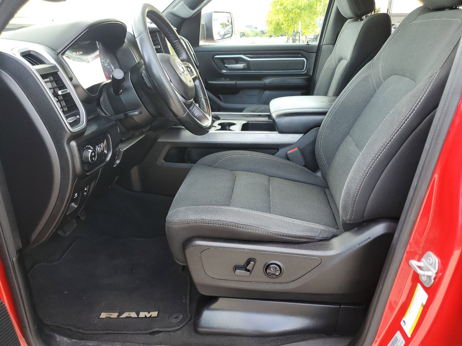 Used 2019 RAM 1500 Big Horn RWD image 16
