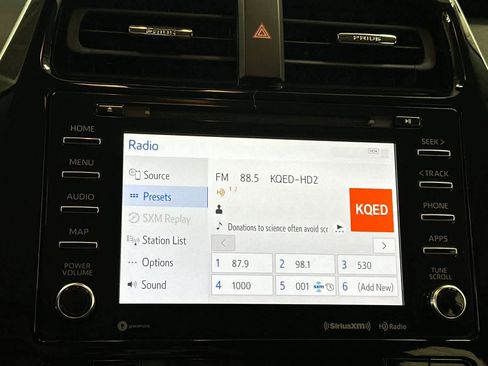 Used 2020 Toyota Prius Prime LE image 18