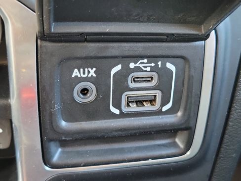 Used 2020 Jeep Wrangler Unlimited Rubicon w/ Quick Order Package 28Y Recon image 25