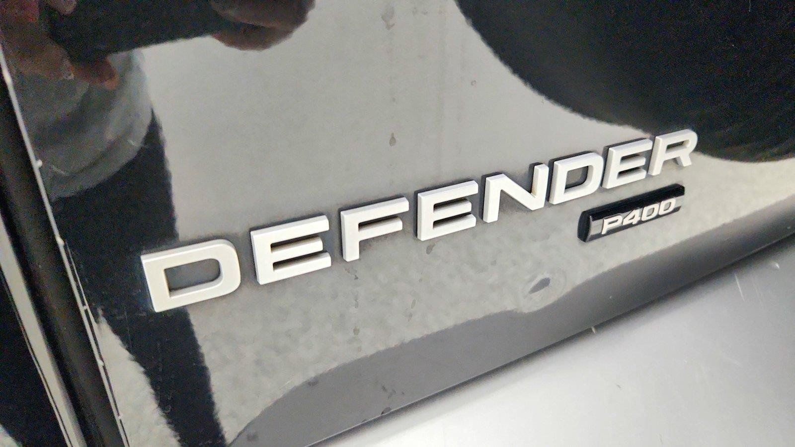 Used 2023 Land Rover Defender 110 SE AWD/4WD image 34