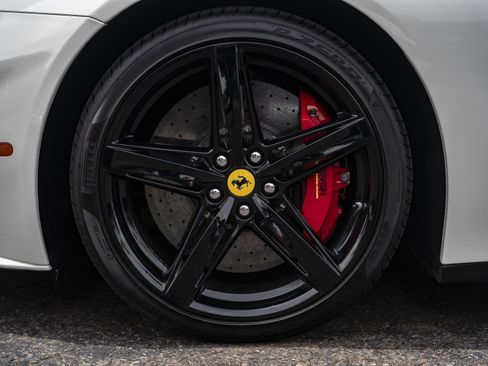 Certified 2015 Ferrari F12 Berlinetta RWD image 17