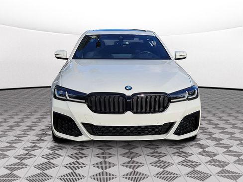 Used 2022 BMW 530i w/ M Sport Package image 2