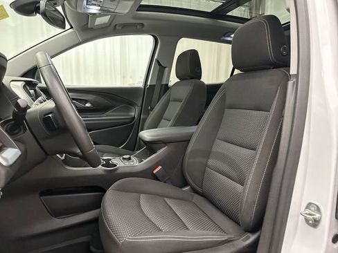 Used 2023 GMC Terrain SLE w/ Driver Convenience Package AWD/4WD image 16