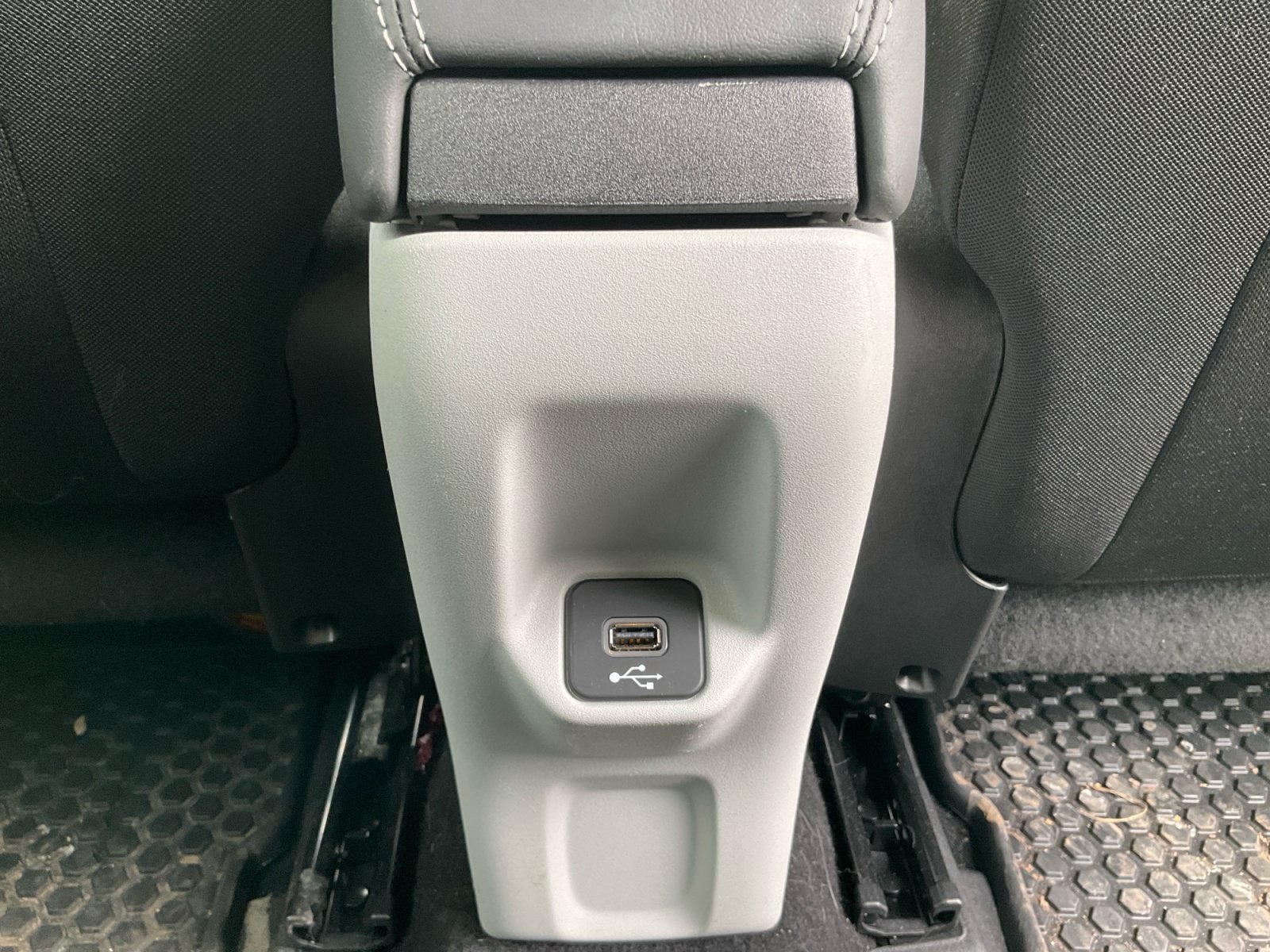 Used 2022 Jeep Renegade Latitude AWD/4WD image 20