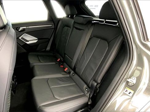 Certified 2023 Audi Q3 2.0T Premium w/ Convenience Package image 26