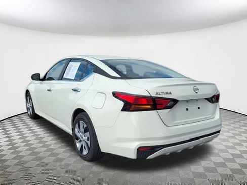 Used 2025 Nissan Altima 2.5 S image 6