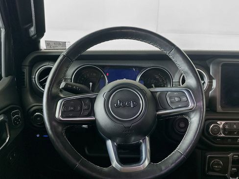 Used 2023 Jeep Wrangler Sahara w/ Cold Weather Group AWD/4WD image 17