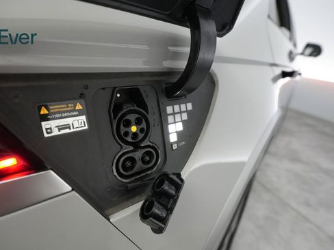 Used 2024 Hyundai Ioniq 5 Limited RWD image 10