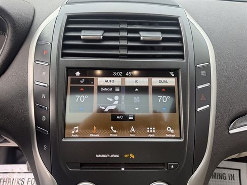 Used 2019 Lincoln MKC Reserve w/ MKC Climate Package image 17