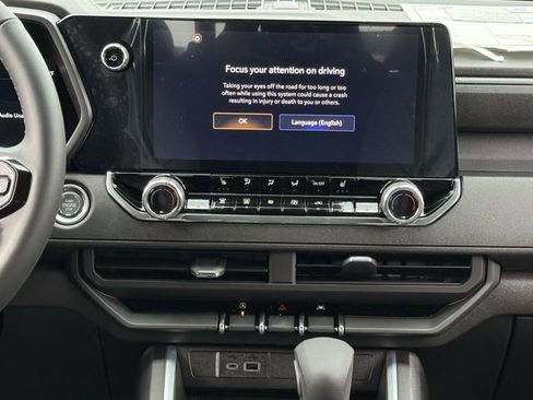 New 2026 Chevrolet Colorado Trail Boss AWD/4WD image 17