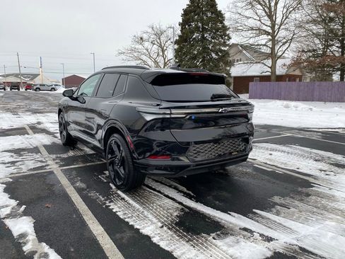 Used 2025 Chevrolet Equinox EV RS image 5