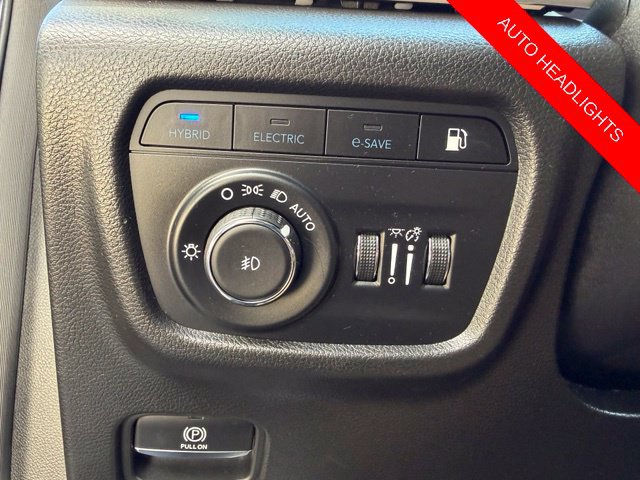 Used 2023 Jeep Grand Cherokee 4WD 4xe w/ Luxury Tech Group II image 29
