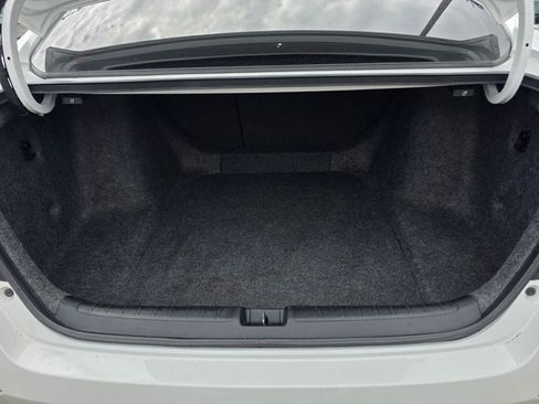 Used 2018 Honda Accord Sport image 20