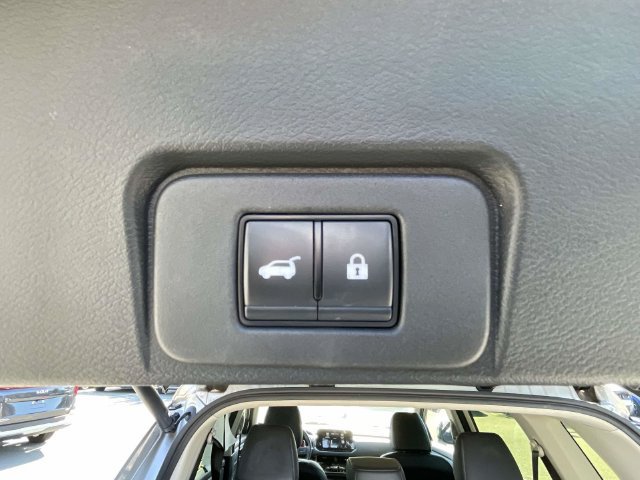 Used 2023 Nissan Rogue Platinum w/ Platinum Premium Package AWD/4WD image 10