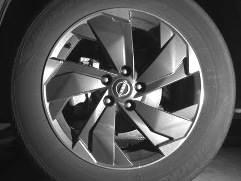 Used 2025 Nissan Rogue SV image 12