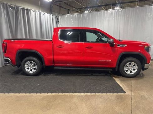 New 2025 GMC Sierra 1500 SLE w/ Preferred Package image 3