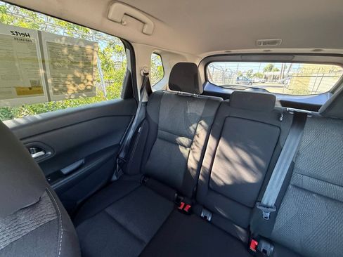 Used 2025 Nissan Rogue SV FWD image 41