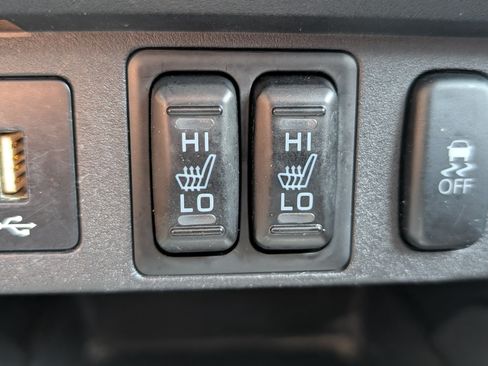 Used 2020 Mitsubishi Outlander Sport ES AWD/4WD image 31