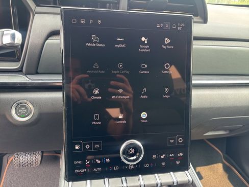 New 2026 GMC Terrain AT4 w/ Convenience Package III image 19