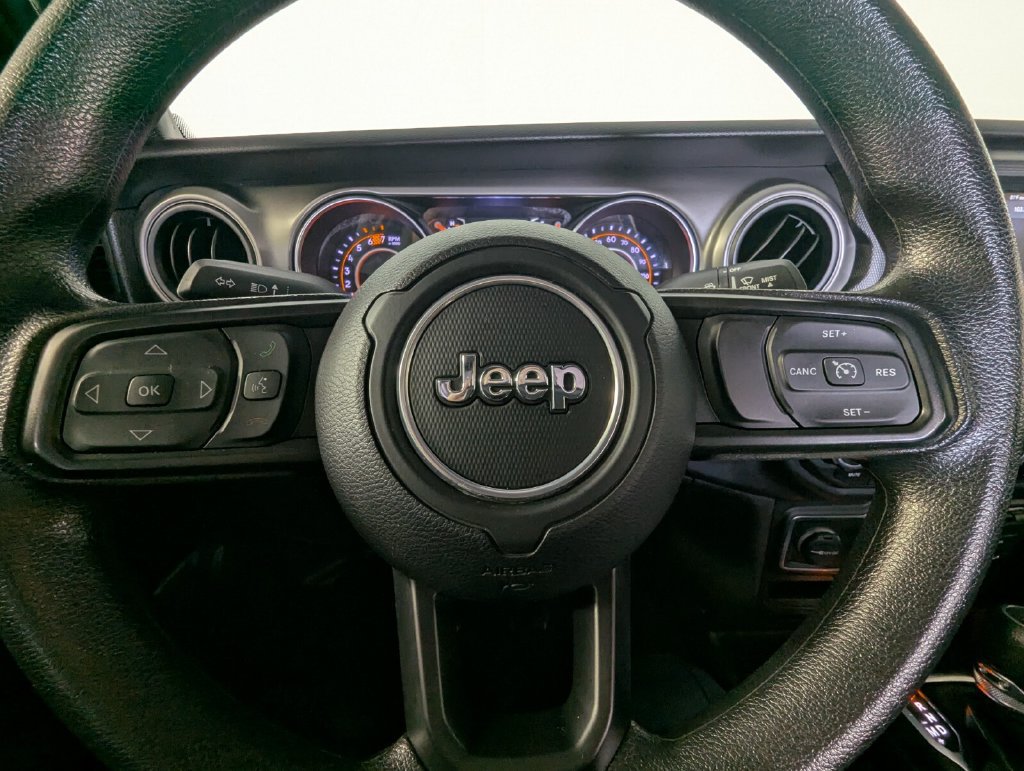 Used 2022 Jeep Wrangler Sport AWD/4WD image 14