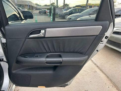 Used 2007 INFINITI M45 Sport w/ Technology Pkg RWD image 17
