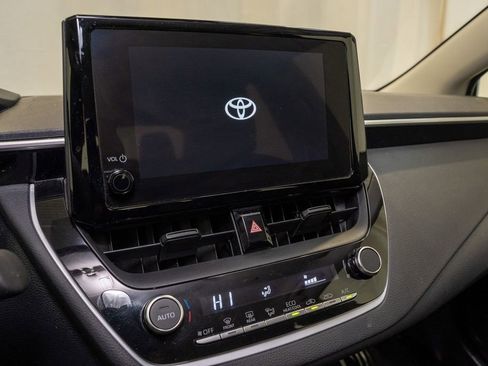 Used 2023 Toyota Corolla LE image 12