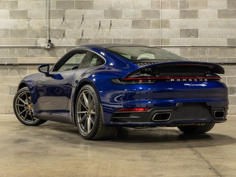 Used 2020 Porsche 911 Carrera w/ Premium Package RWD image 6