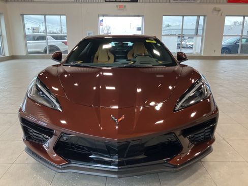 Used 2023 Chevrolet Corvette Stingray Preferred Cpe w/ Z51 Performance Package RWD image 2