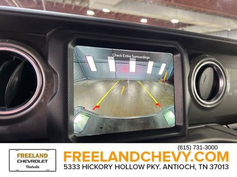 Used 2023 Jeep Gladiator Overland image 28