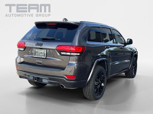 Used 2020 Jeep Grand Cherokee Altitude AWD/4WD image 7