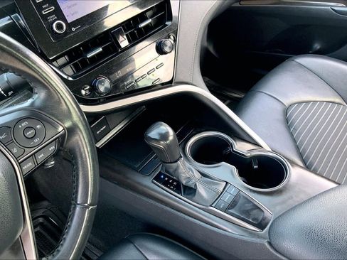 Used 2023 Toyota Camry SE image 16