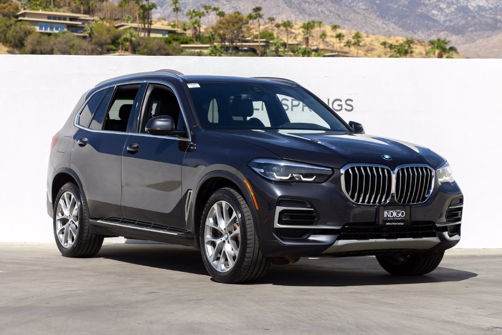 Used 2023 BMW X5 xDrive40i AWD/4WD image 2