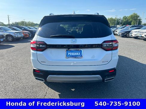 Certified 2025 Honda Pilot Elite image 4