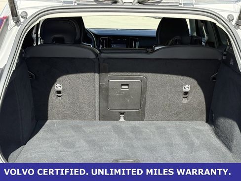 Certified 2025 Volvo V60 B5 Cross Country Plus image 37
