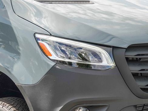 New 2025 Mercedes-Benz Sprinter 2500 image 8