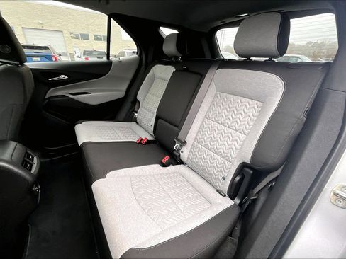 Used 2022 Chevrolet Equinox LS w/ LS Convenience Package image 21