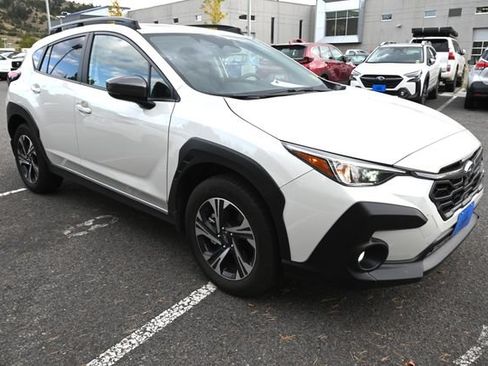 Used 2025 Subaru Crosstrek 2.5i Premium AWD/4WD image 5