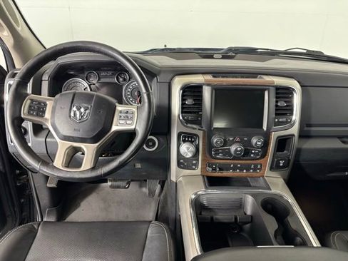 Used 2017 RAM 1500 Laramie w/ Convenience Group AWD/4WD image 13