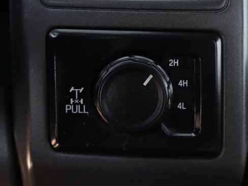 Used 2019 Ford F250 XL w/ Power Equipment Group AWD/4WD image 24