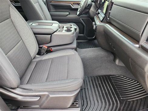 Used 2024 Chevrolet Silverado 1500 LT image 14