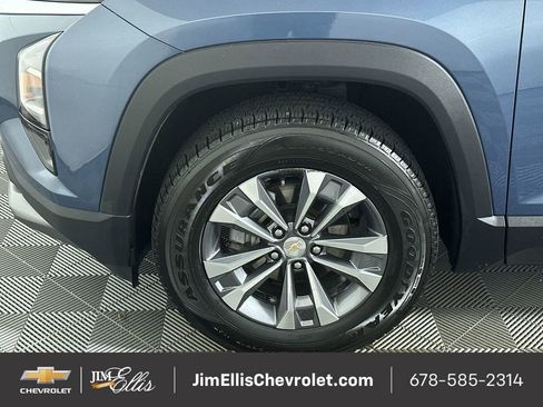 Certified 2025 Chevrolet Traverse LT image 33