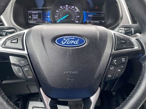 Used 2024 Ford Edge SEL AWD/4WD image 25