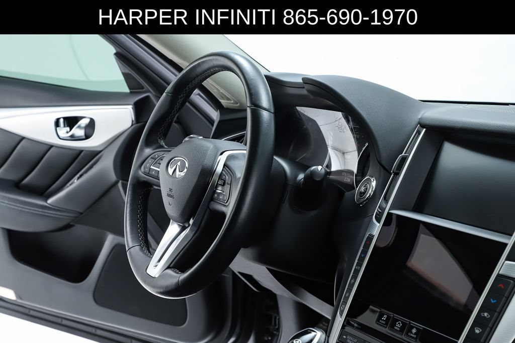 Used 2019 INFINITI Q50 Luxe w/ Essential Package (3.0T Luxe) AWD/4WD image 34