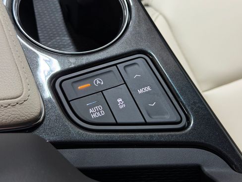 Certified 2026 Cadillac CT4 Luxury RWD image 29