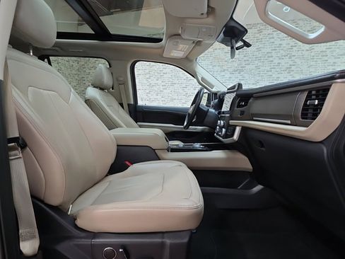 Used 2024 Ford Expedition Max Limited image 10
