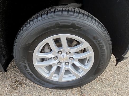 Used 2022 Chevrolet Silverado 1500 LT image 36