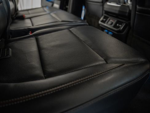 Certified 2021 Ford F150 Lariat w/ Equipment Group 502A High image 41