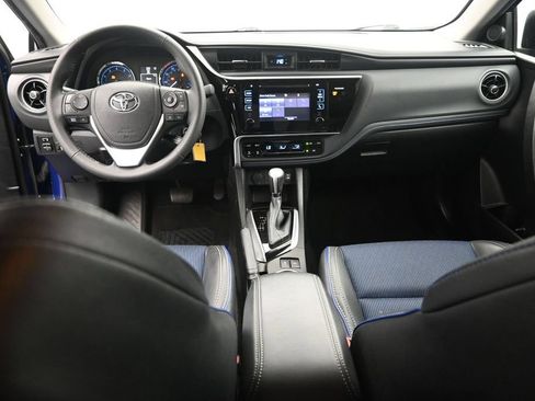 Used 2017 Toyota Corolla SE w/ Carpet Mat Package (TMS) FWD image 17