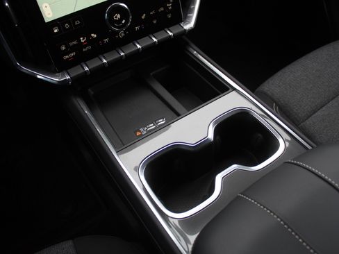 Certified 2025 GMC Acadia Elevation w/ LPO, Floor Liner Package image 18